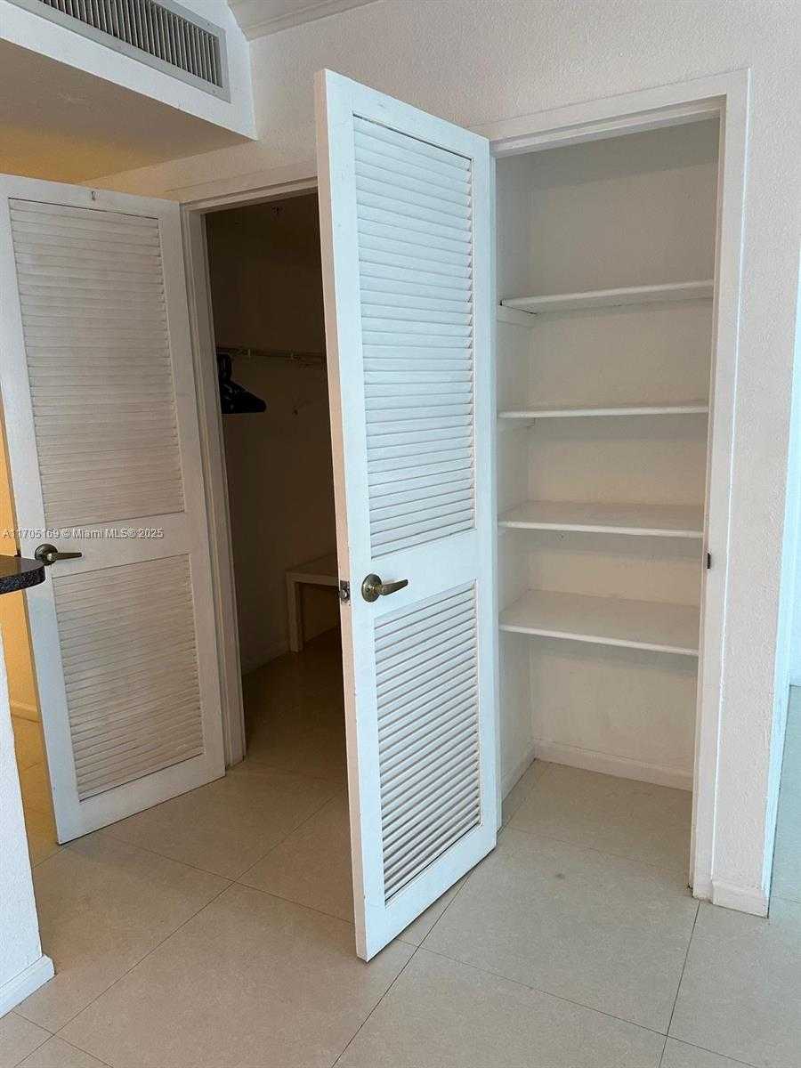 Small Image of 2501 SOUTH OCEAN DR #1603, Hollywood Number 14