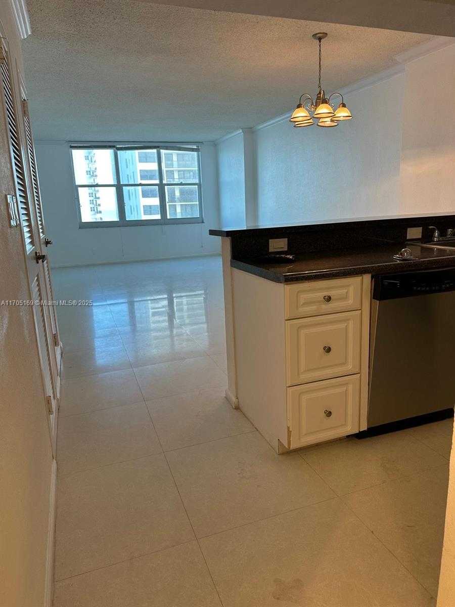 Small Image of 2501 SOUTH OCEAN DR #1603, Hollywood Number 4