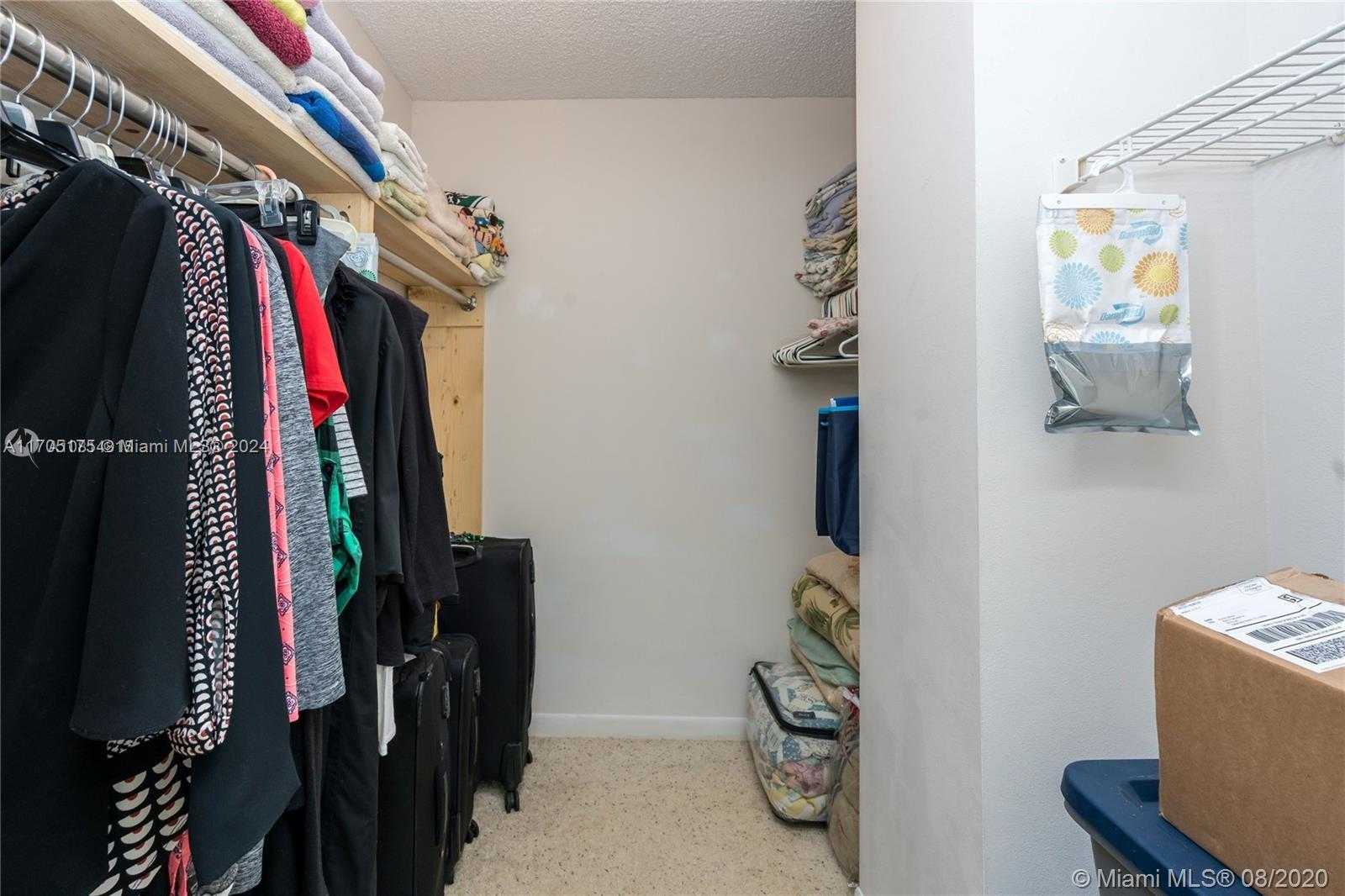 Small Image of 2500 PARKVIEW DR #2503, Hallandale Beach Number 22