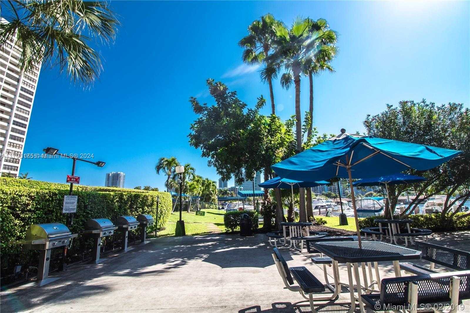 Small Image of 2500 PARKVIEW DR #2503, Hallandale Beach Number 26