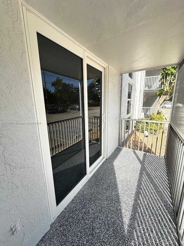 Small Image of 16950 WEST DIXIE HWY A128 HWY #A128, North Miami Beach Number 16
