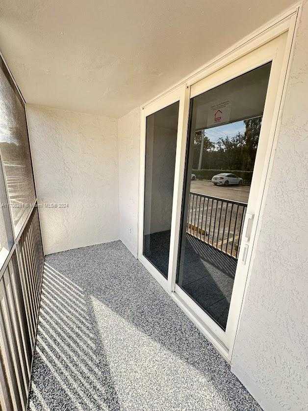 Small Image of 16950 WEST DIXIE HWY A128 HWY #A128, North Miami Beach Number 17