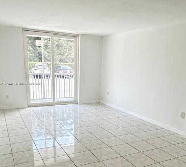 Small Image of 16950 WEST DIXIE HWY A128 HWY #A128, North Miami Beach Number 4