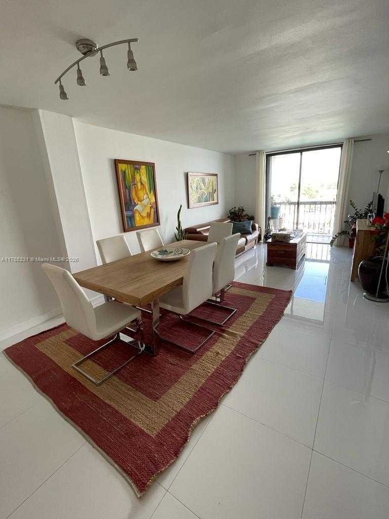 Small Image of 8100 BYRON AVE #504, Miami Beach Number 28