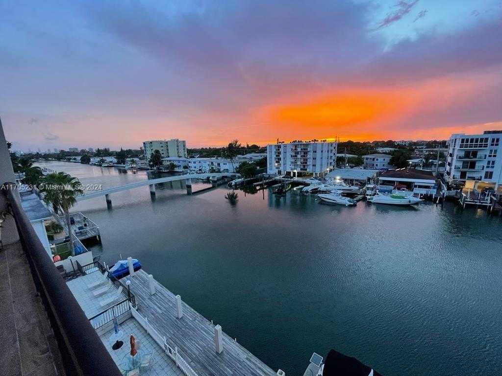 Small Image of 8100 BYRON AVE #504, Miami Beach Number 48