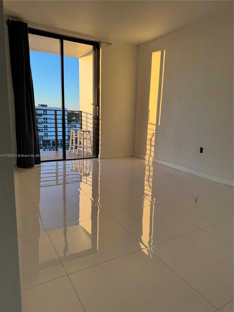 Small Image of 8100 BYRON AVE #504, Miami Beach Number 8