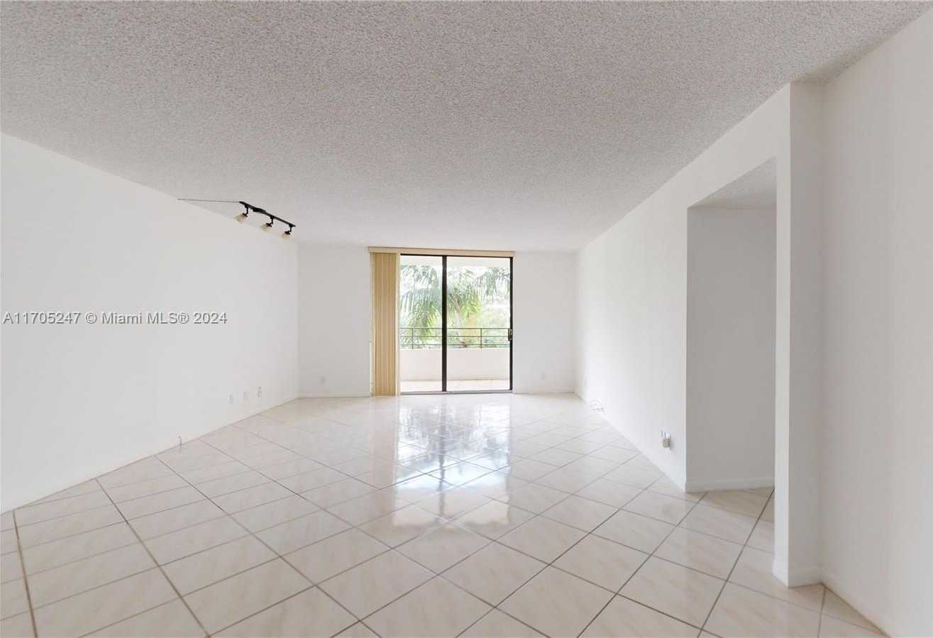Small Image of 2500 Parkview Dr, Hallandale Beach, FL 33009, USA Number 10