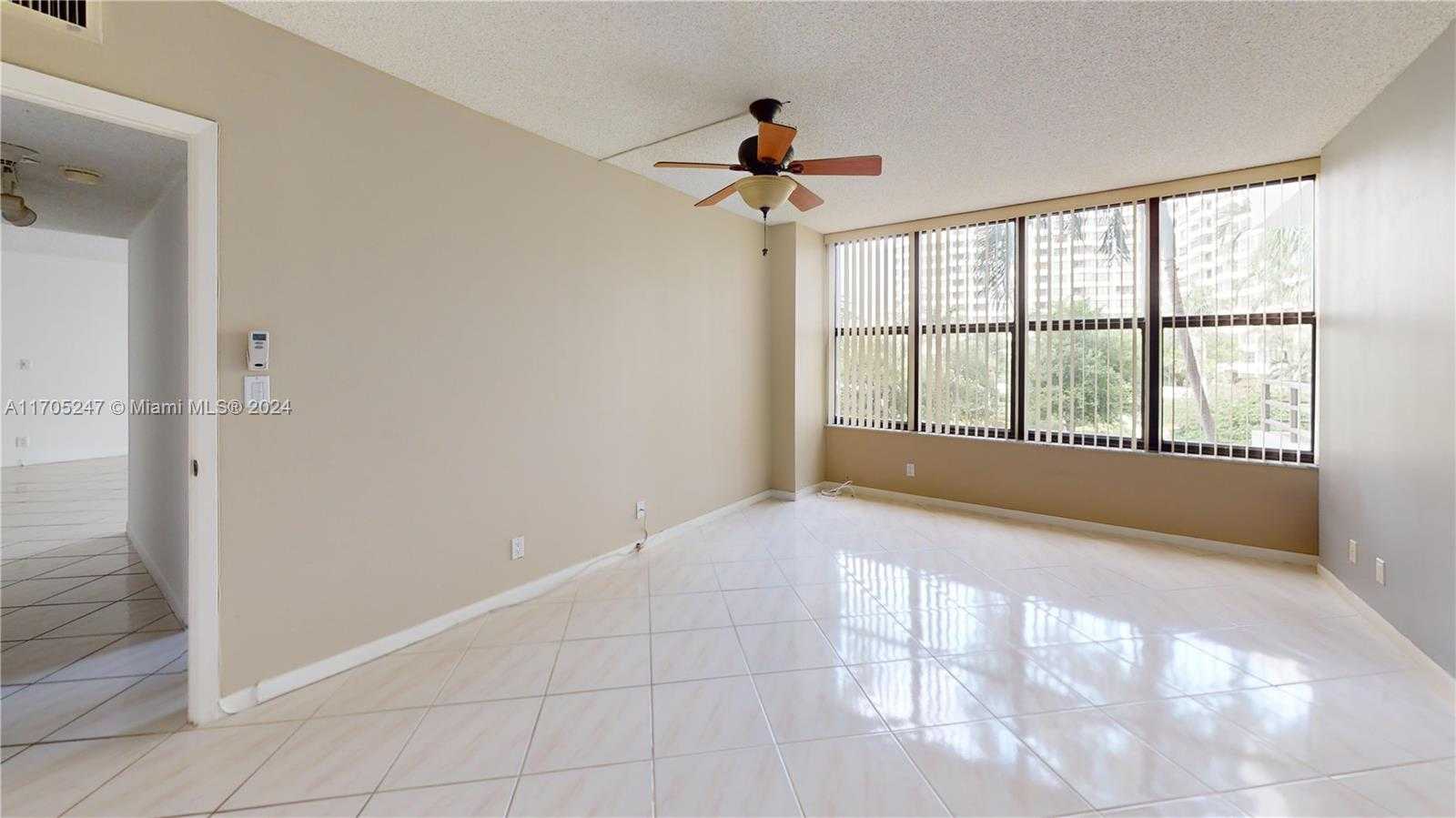 Small Image of 2500 Parkview Dr, Hallandale Beach, FL 33009, USA Number 21