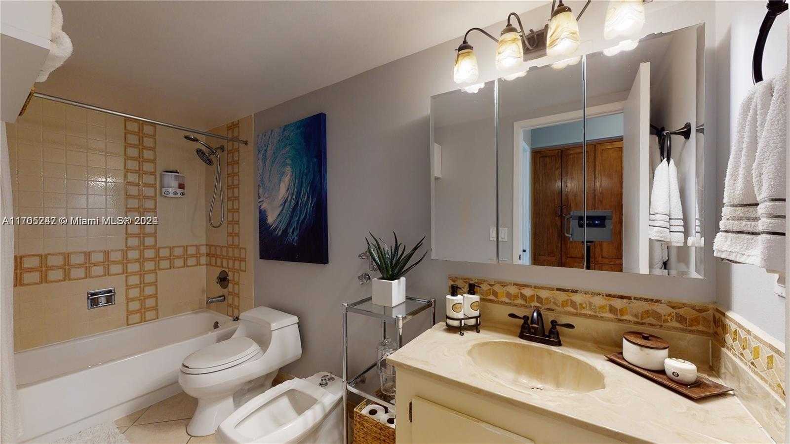 Small Image of 2500 Parkview Dr, Hallandale Beach, FL 33009, USA Number 24