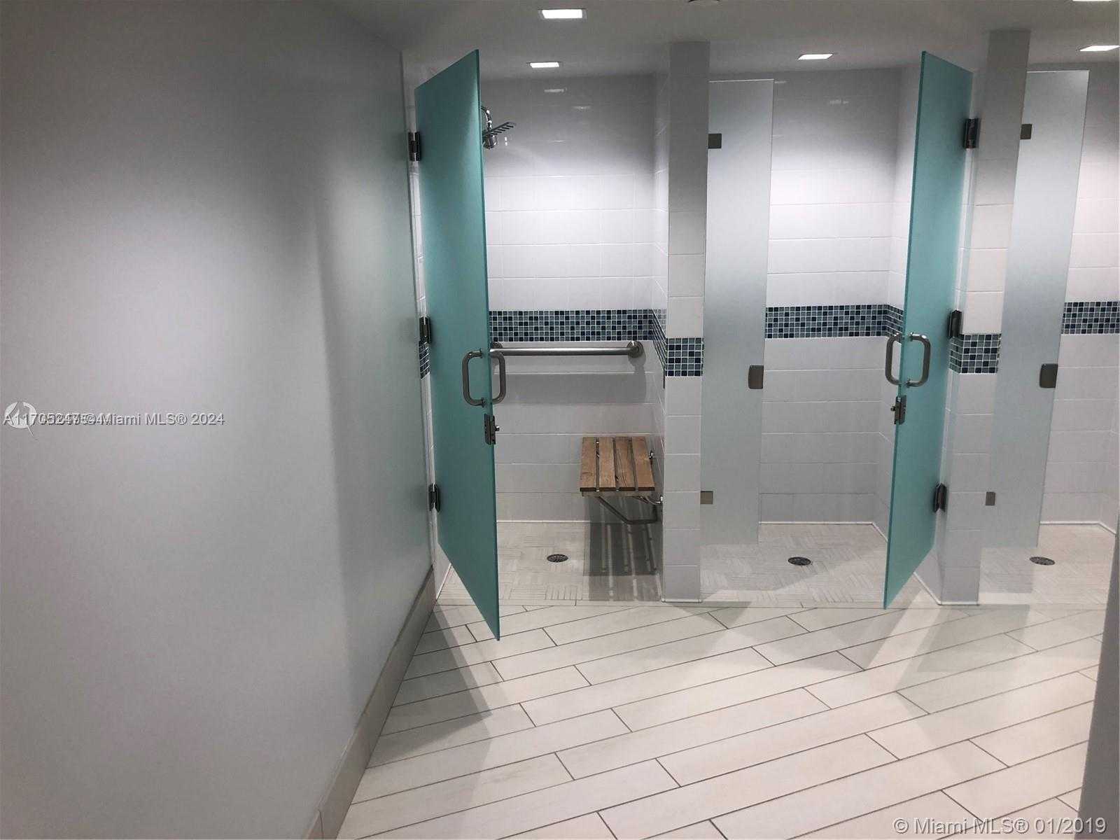 Small Image of 2500 Parkview Dr, Hallandale Beach, FL 33009, USA Number 34