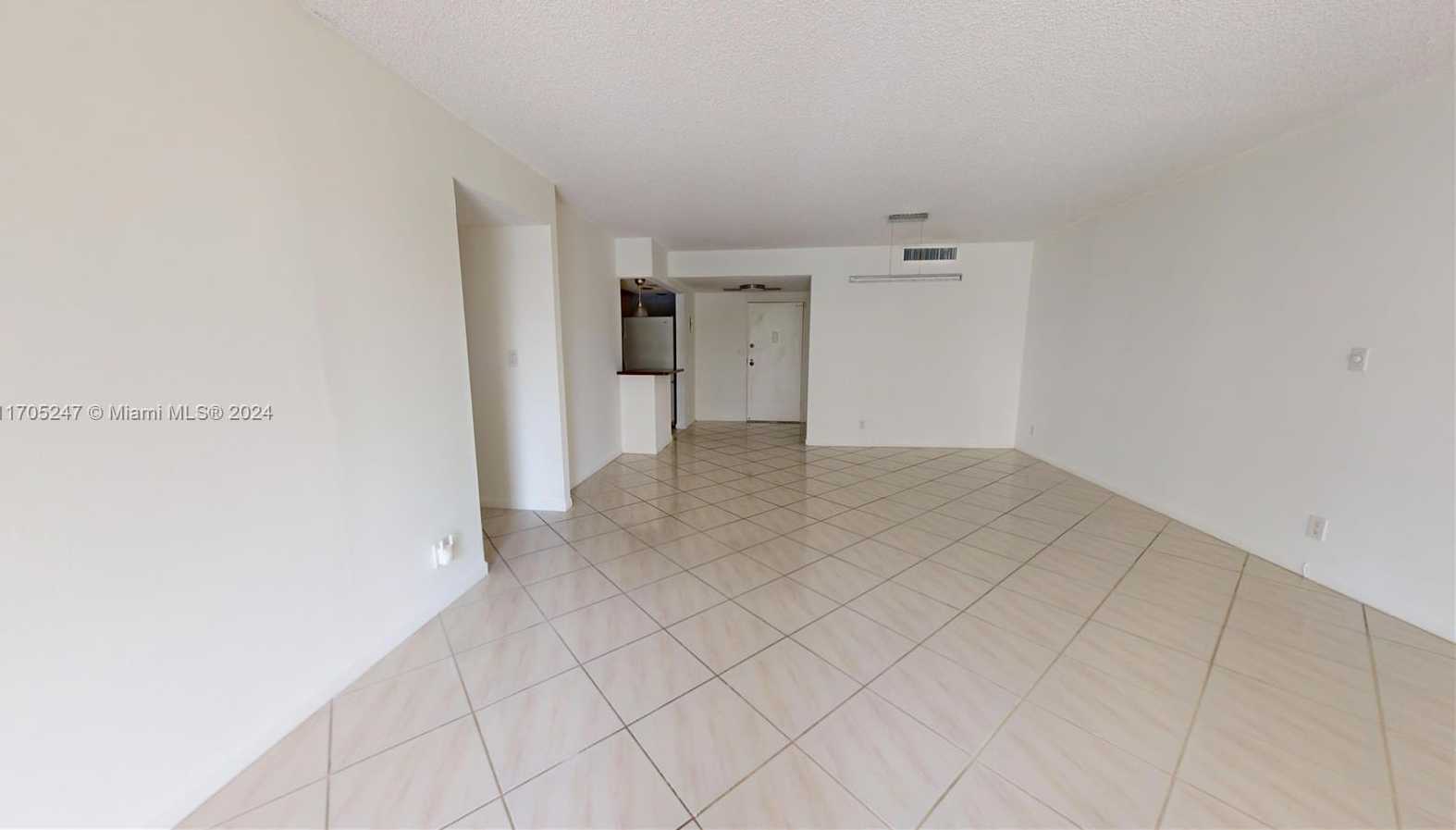 Small Image of 2500 Parkview Dr, Hallandale Beach, FL 33009, USA Number 7