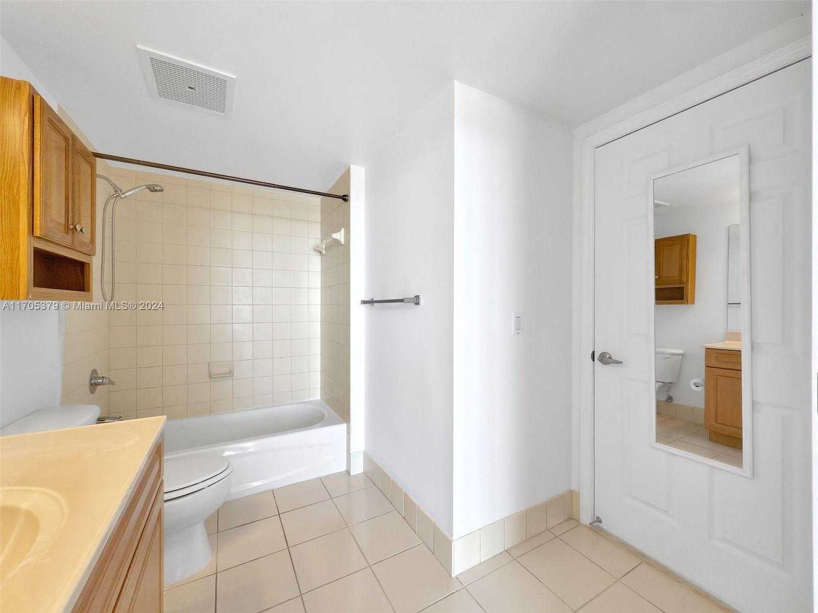 Small Image of 900 SOUTH WEST 8TH ST #1510, Miami Number 14