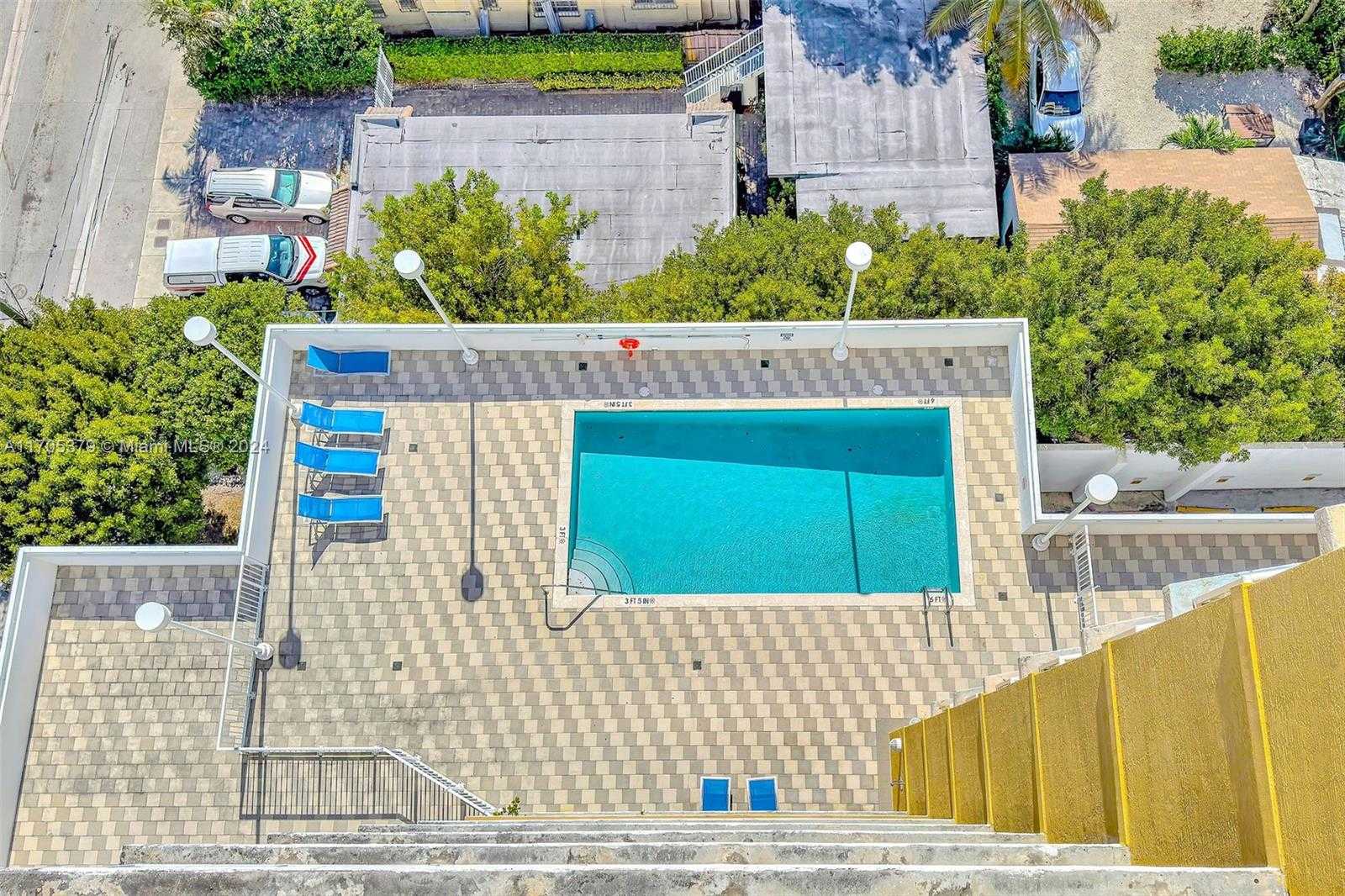 Small Image of 900 SOUTH WEST 8TH ST #1510, Miami Number 23