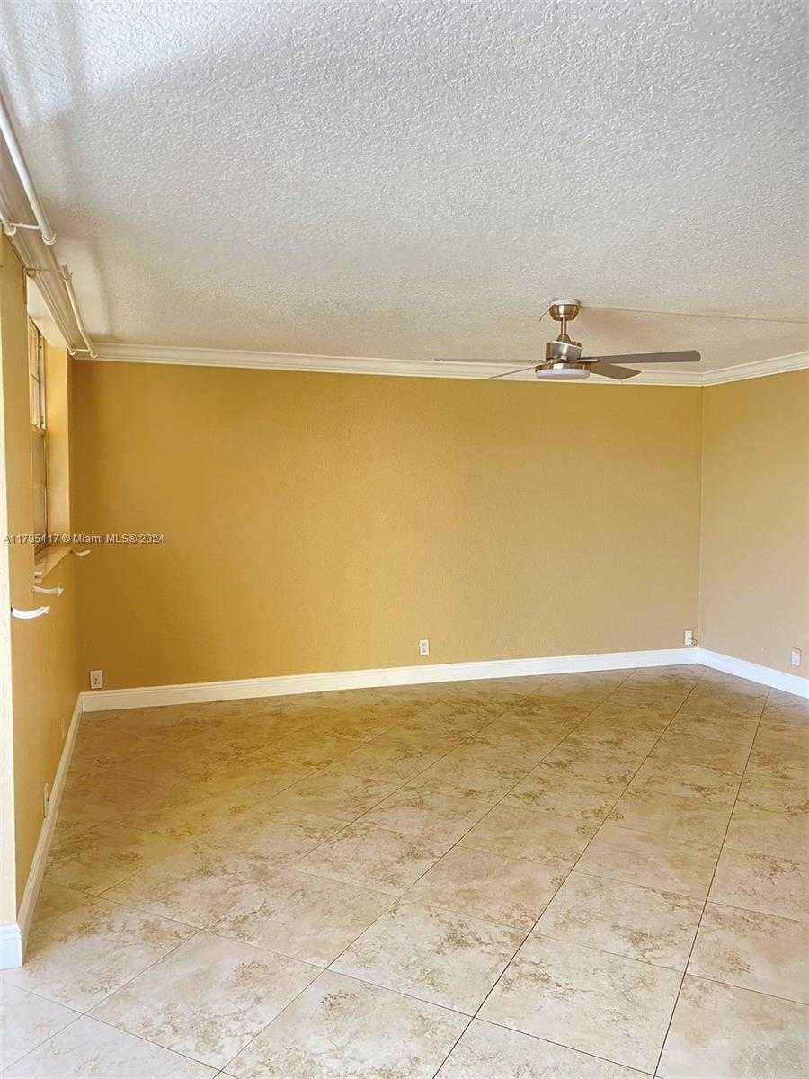 Small Image of 3100 WEST ROLLING HILLS CIR #407, Davie Number 12