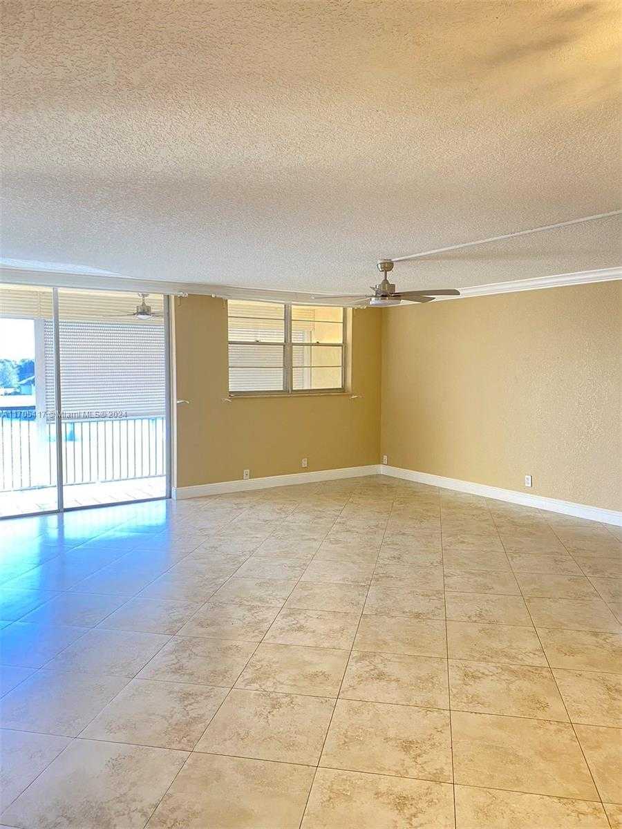 Small Image of 3100 WEST ROLLING HILLS CIR #407, Davie Number 20