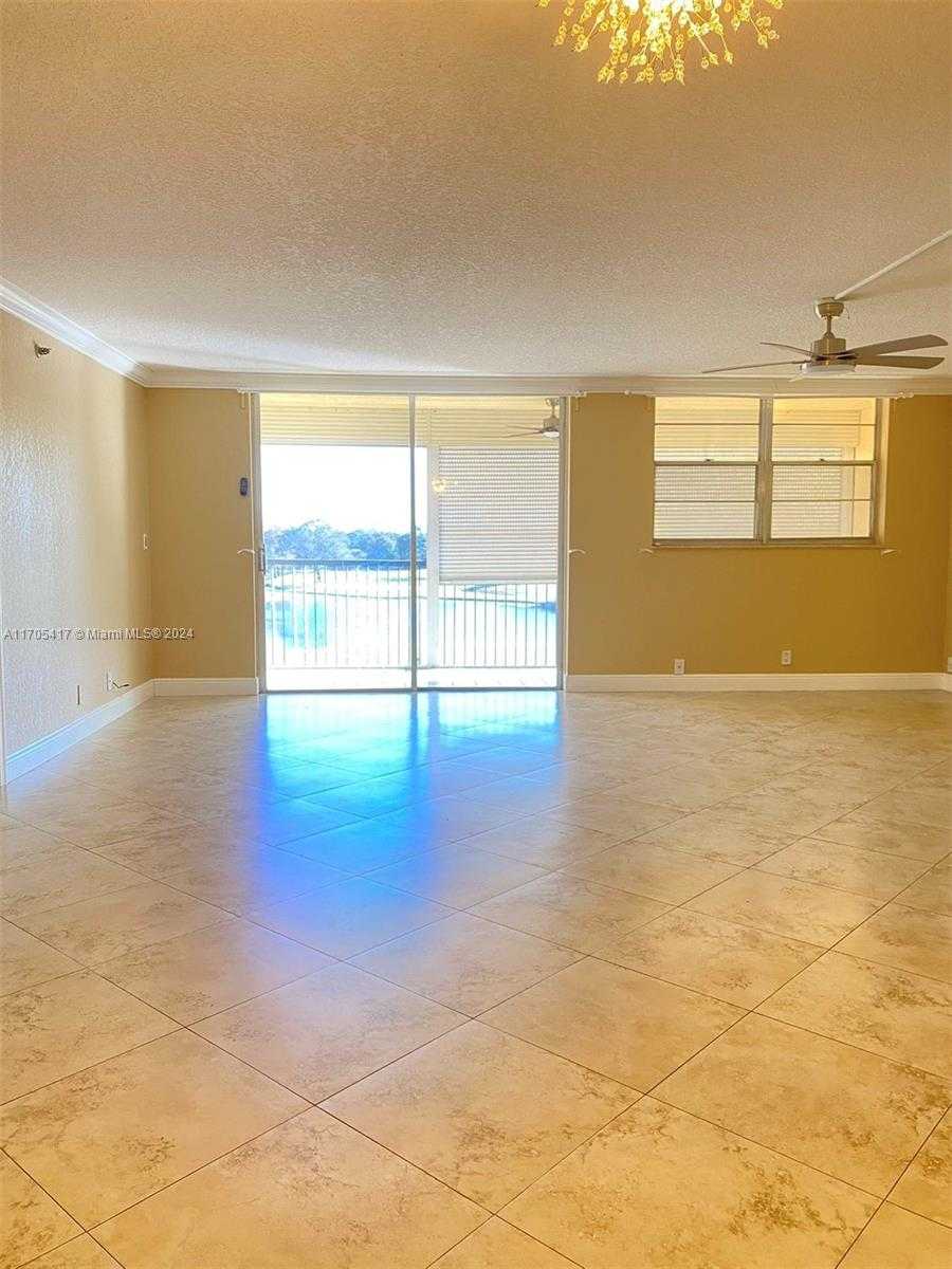 Small Image of 3100 WEST ROLLING HILLS CIR #407, Davie Number 9