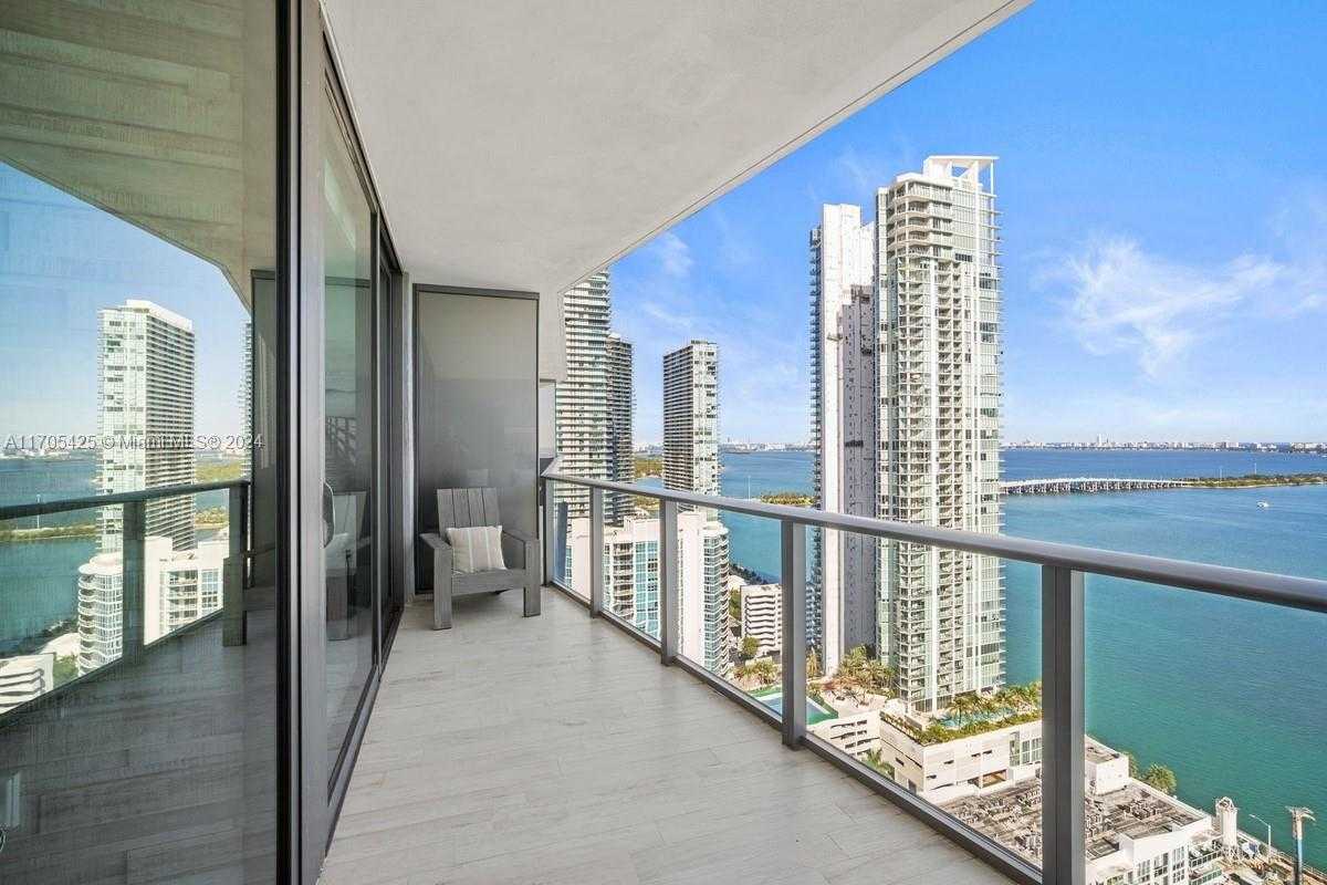 Small Image of 460 NE 28th St, Miami, FL 33137, USA Number 14