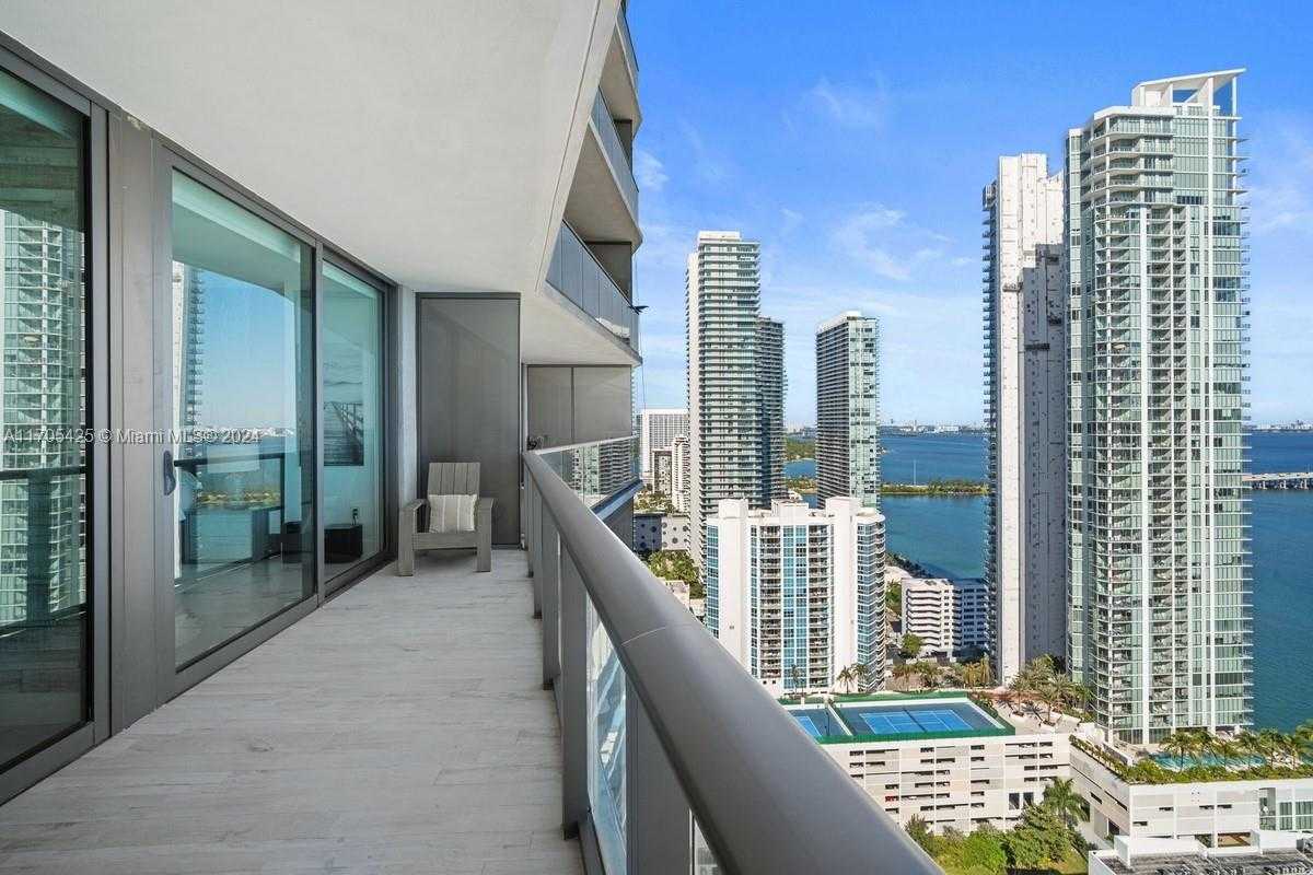 Small Image of 460 NE 28th St, Miami, FL 33137, USA Number 16