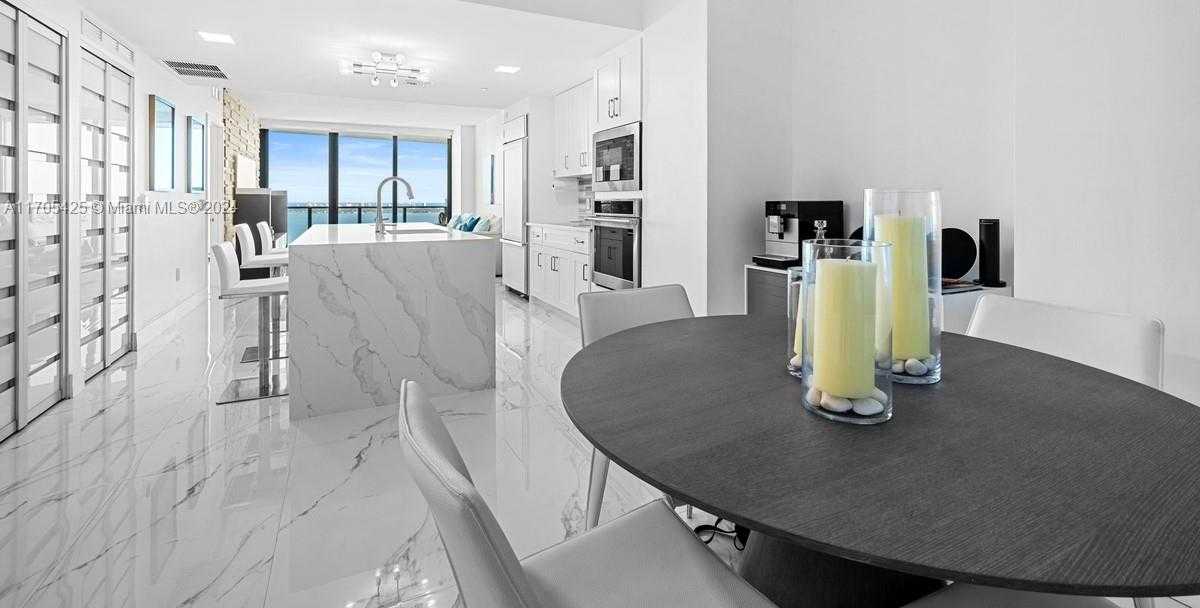 Small Image of 460 NE 28th St, Miami, FL 33137, USA Number 21