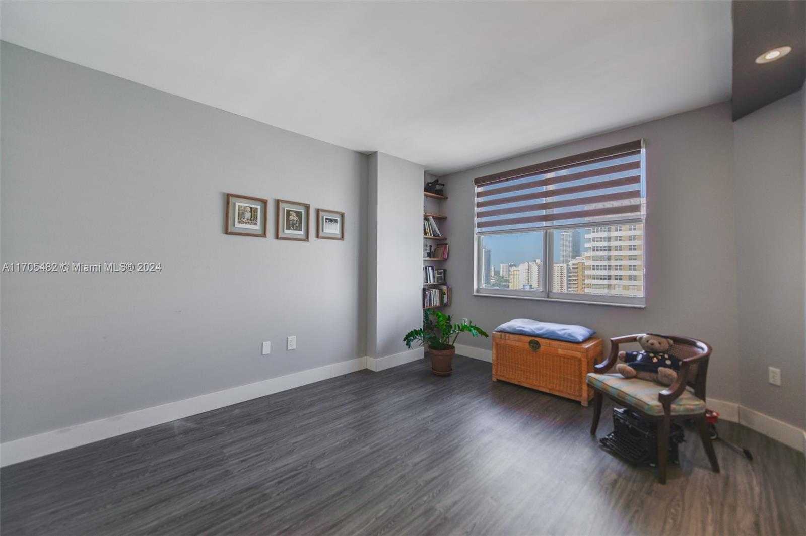 Small Image of 1980 SOUTH OCEAN DR #17F, Hallandale Beach Number 17