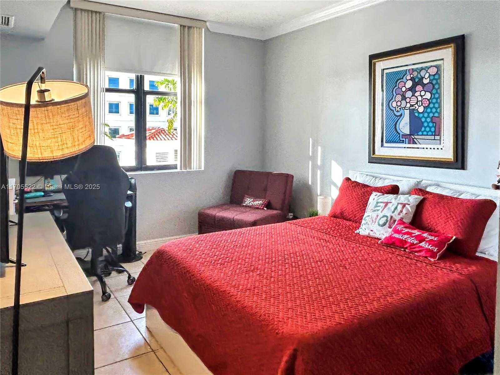 Small Image of 888 SOUTH DOUGLAS RD #915, Coral Gables Number 11