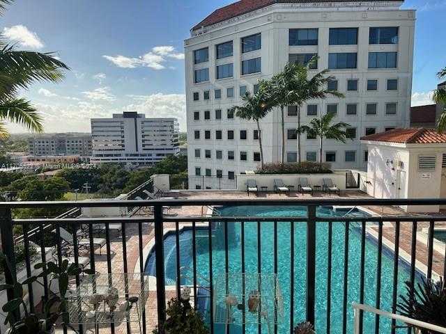 Small Image of 888 SOUTH DOUGLAS RD #915, Coral Gables Number 23