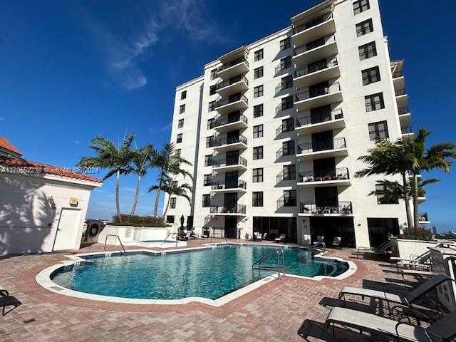 Small Image of 888 SOUTH DOUGLAS RD #915, Coral Gables Number 24