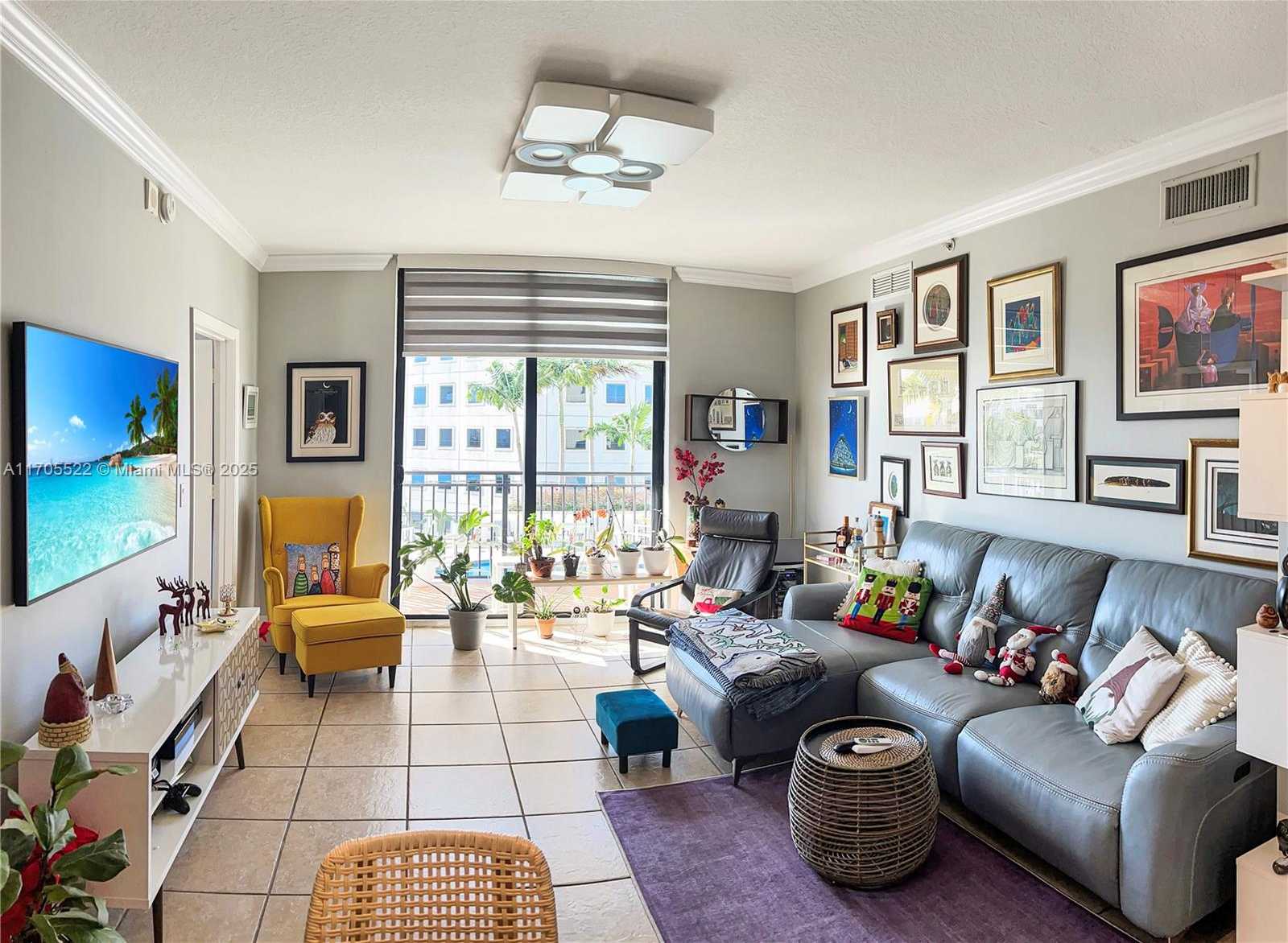 Small Image of 888 SOUTH DOUGLAS RD #915, Coral Gables Number 3