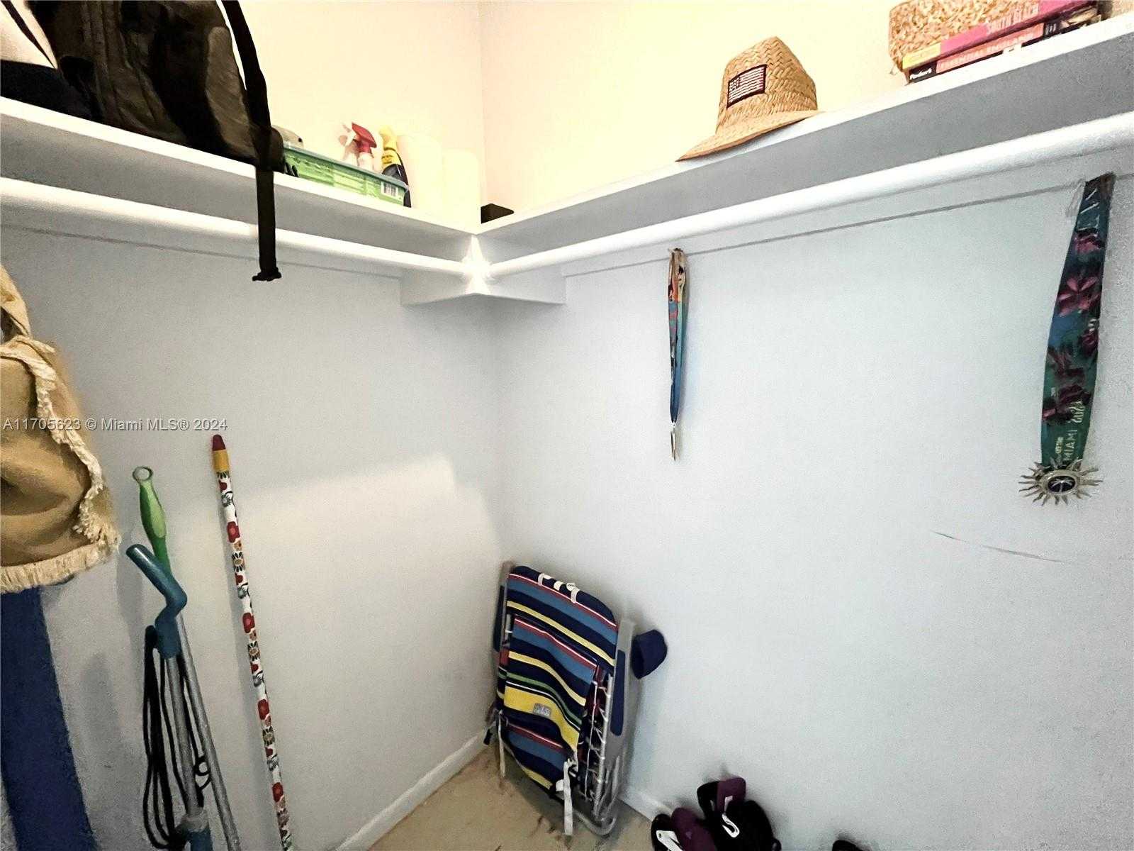 Small Image of 4747 COLLINS AVE #503, Miami Beach Number 10
