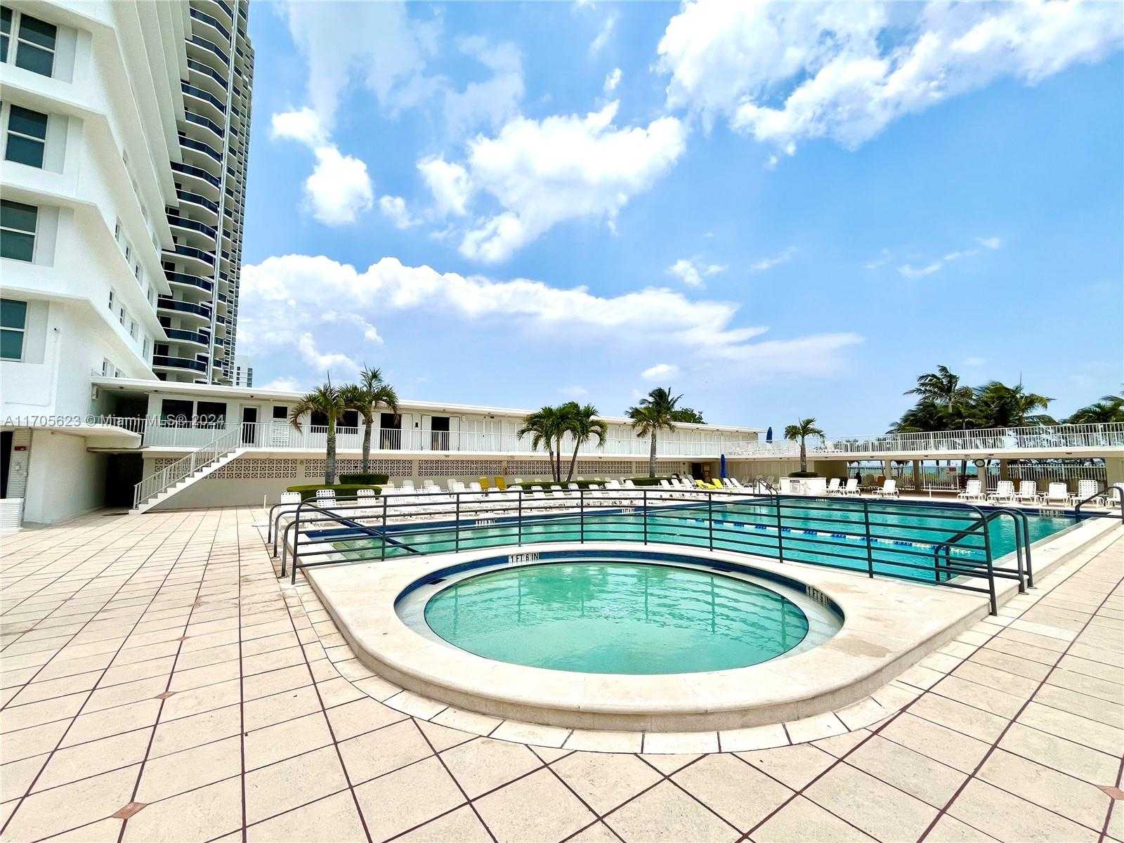Small Image of 4747 COLLINS AVE #503, Miami Beach Number 15