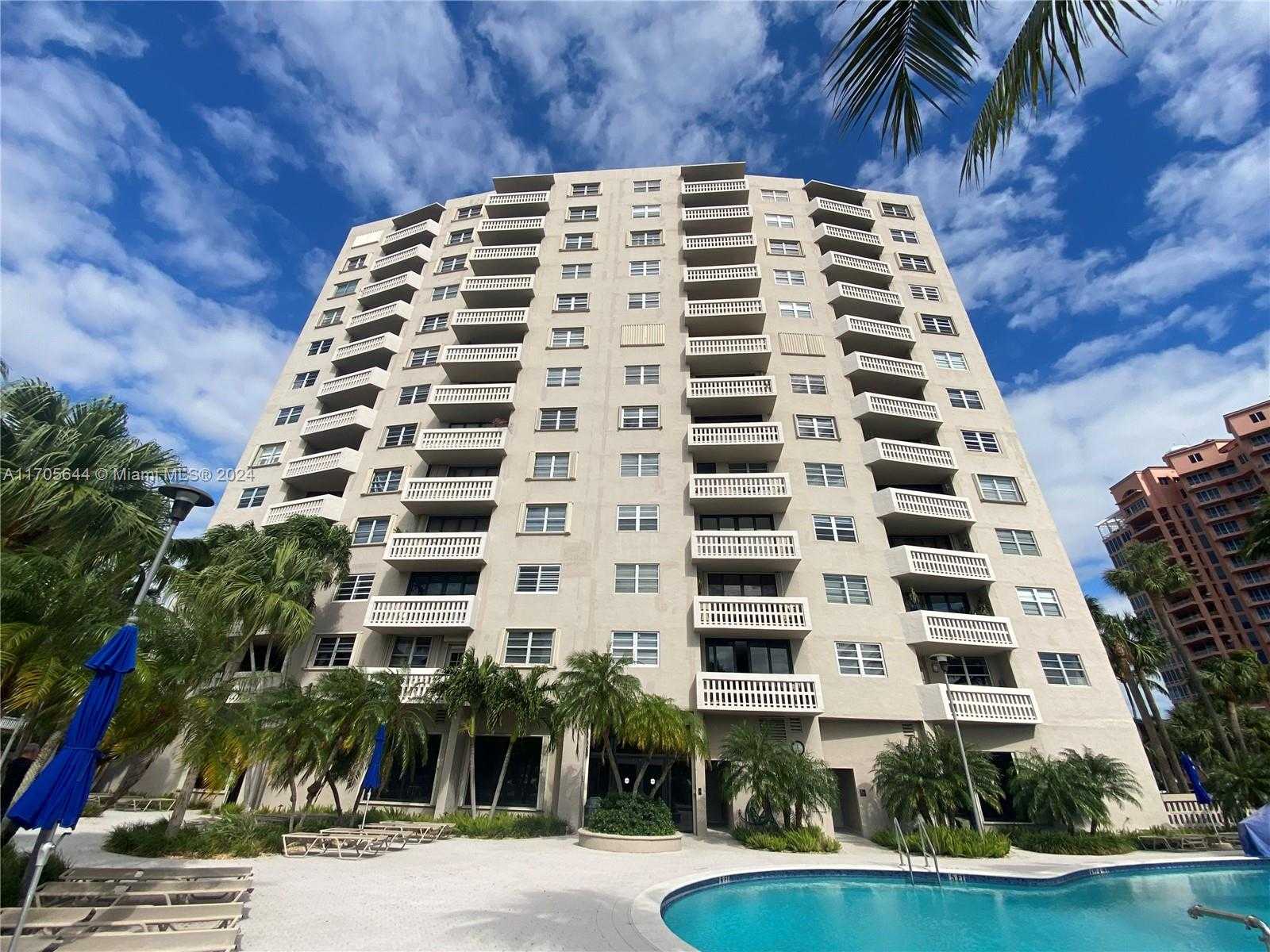 Small Image of 90 EDGEWATER DR #805, Coral Gables Number 2