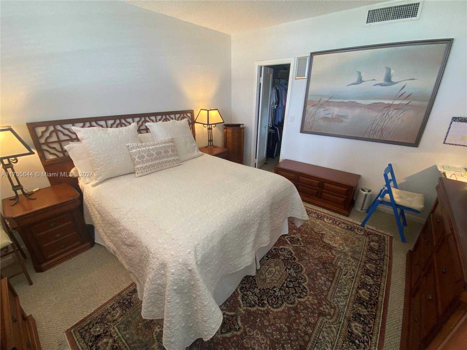Small Image of 90 EDGEWATER DR #805, Coral Gables Number 21