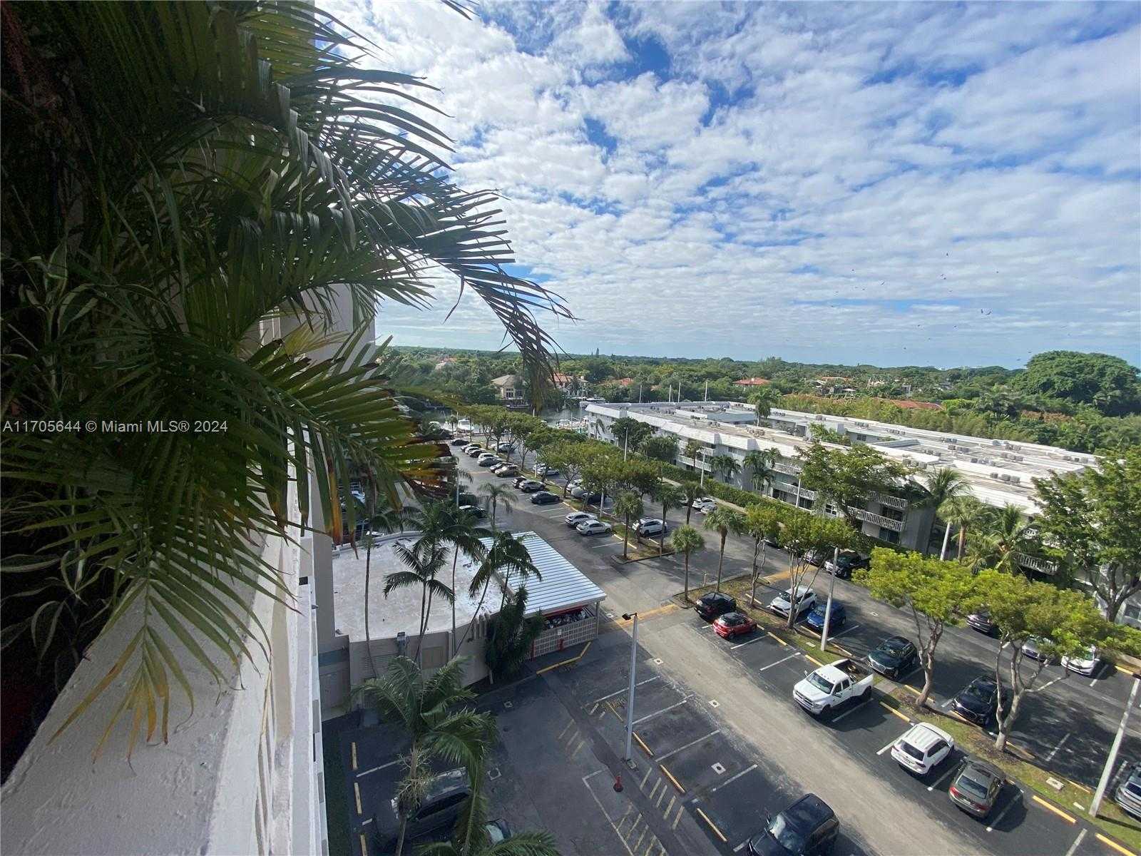 Small Image of 90 EDGEWATER DR #805, Coral Gables Number 31