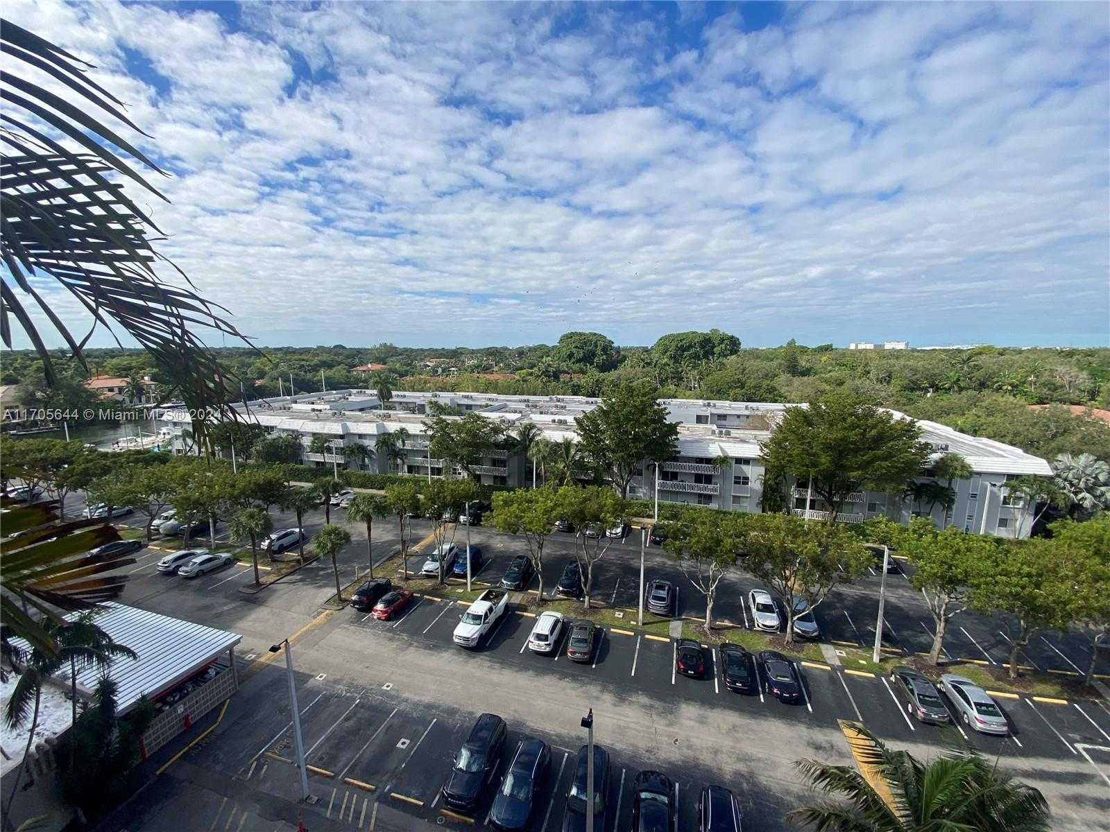 Small Image of 90 EDGEWATER DR #805, Coral Gables Number 33