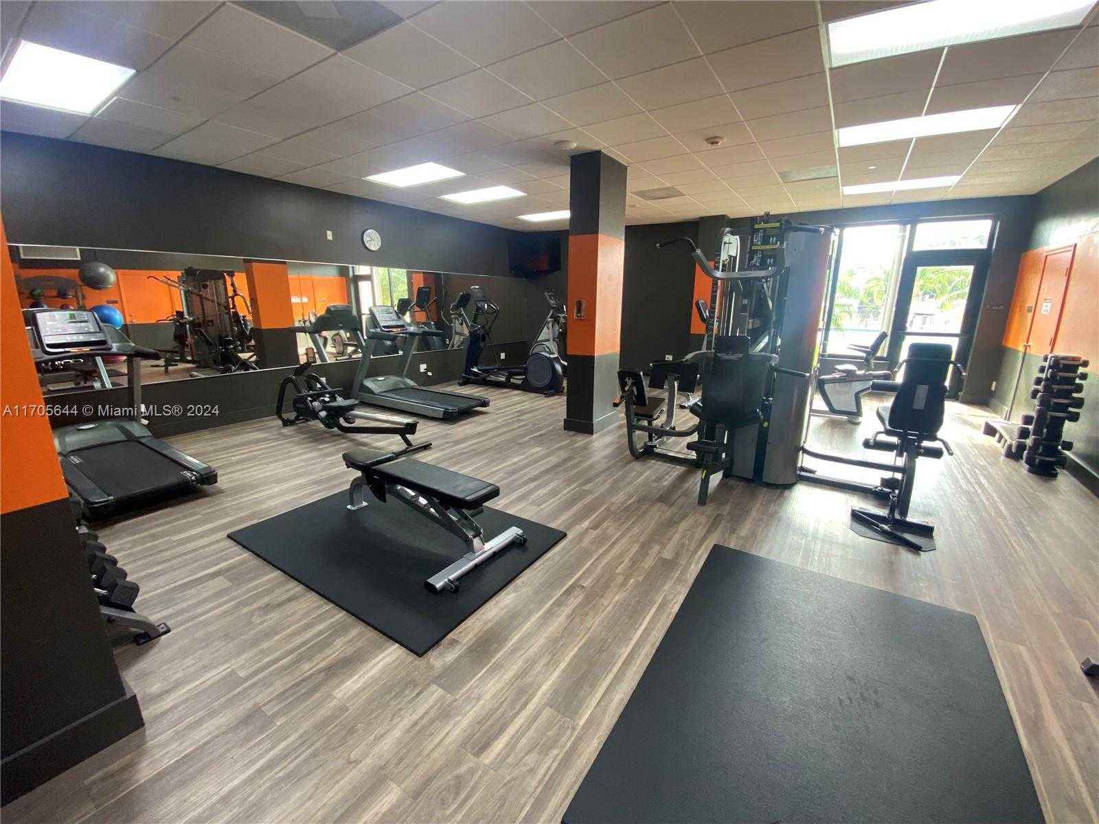 Small Image of 90 EDGEWATER DR #805, Coral Gables Number 43