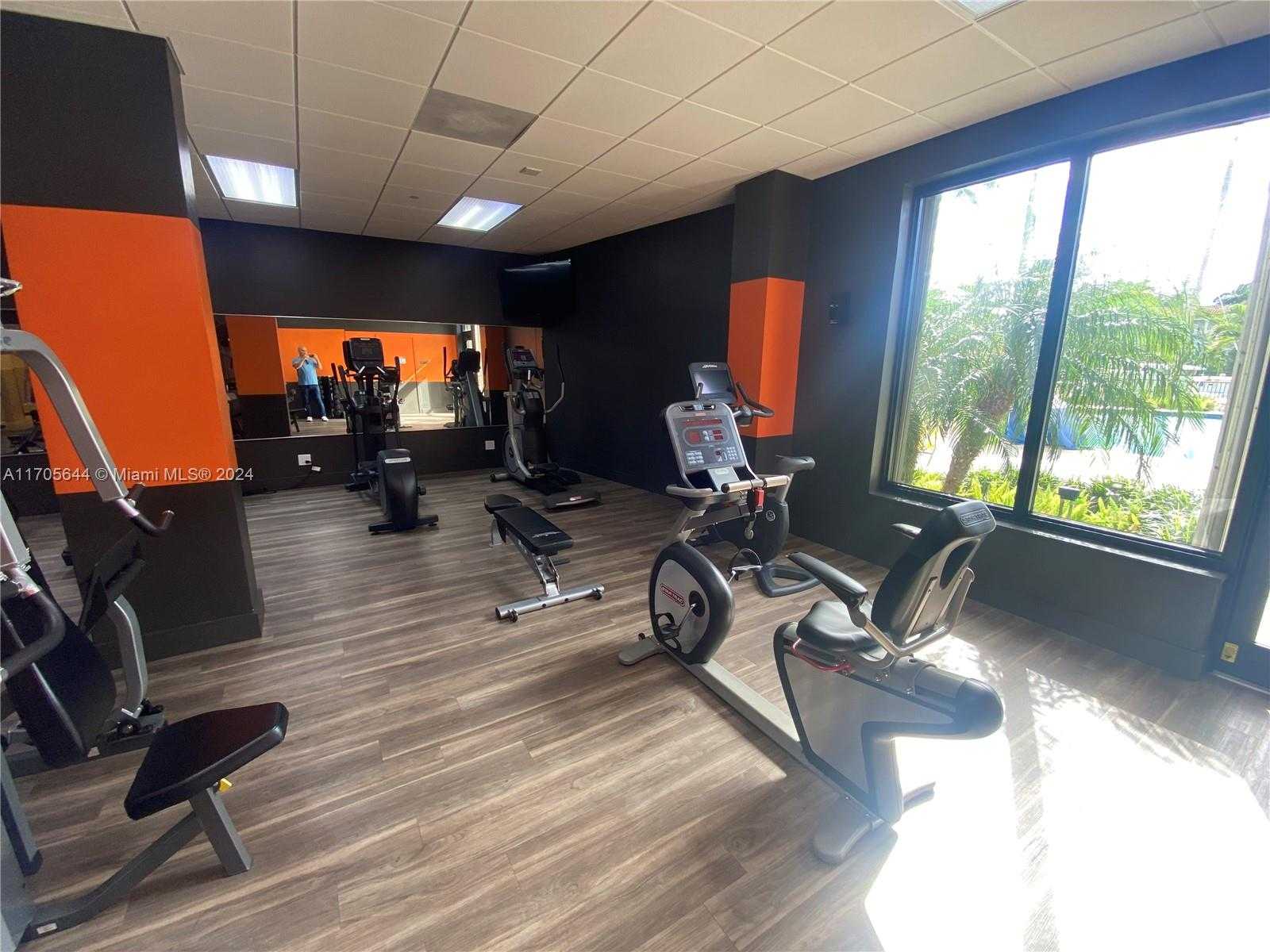 Small Image of 90 EDGEWATER DR #805, Coral Gables Number 46