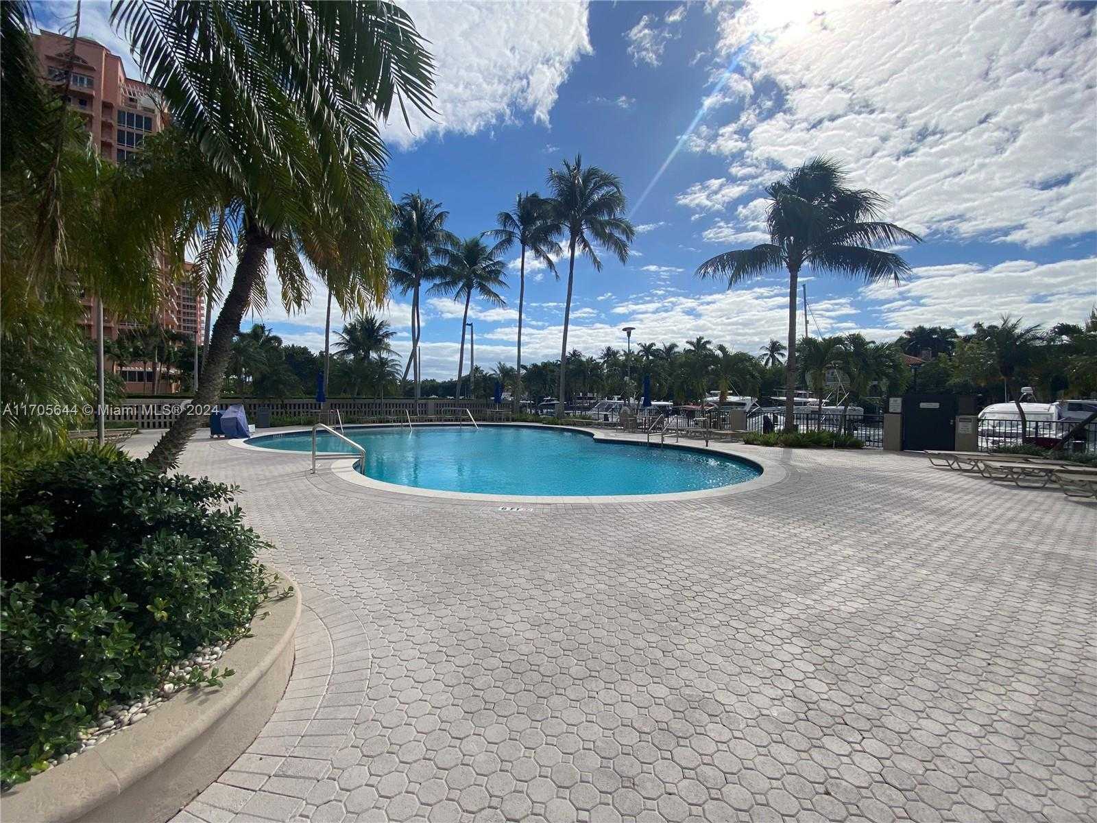 Small Image of 90 EDGEWATER DR #805, Coral Gables Number 48