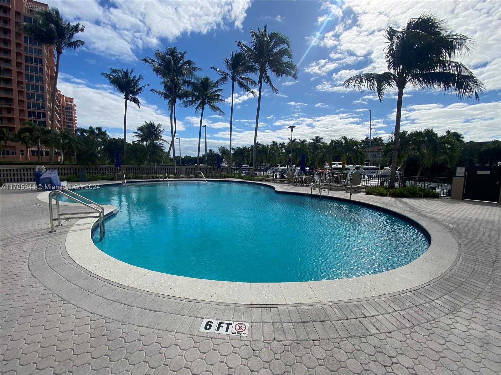 Small Image of 90 EDGEWATER DR #805, Coral Gables Number 49