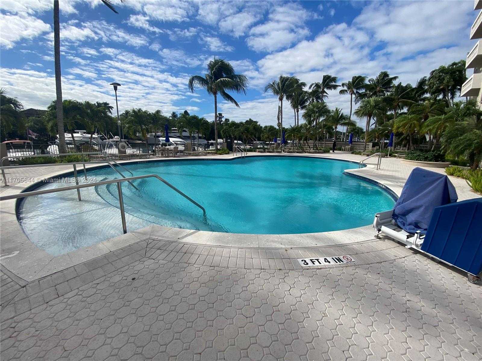 Small Image of 90 EDGEWATER DR #805, Coral Gables Number 50