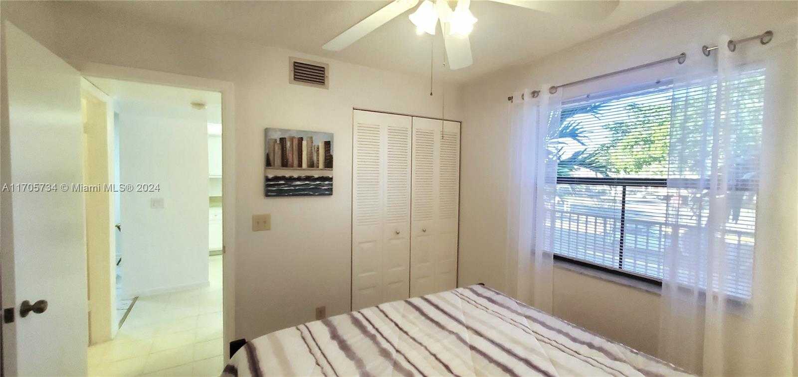 Small Image of 10304 SUNRISE LAKES BLVD #211, Sunrise Number 14