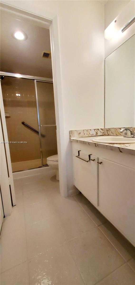 Small Image of 10304 SUNRISE LAKES BLVD #211, Sunrise Number 26