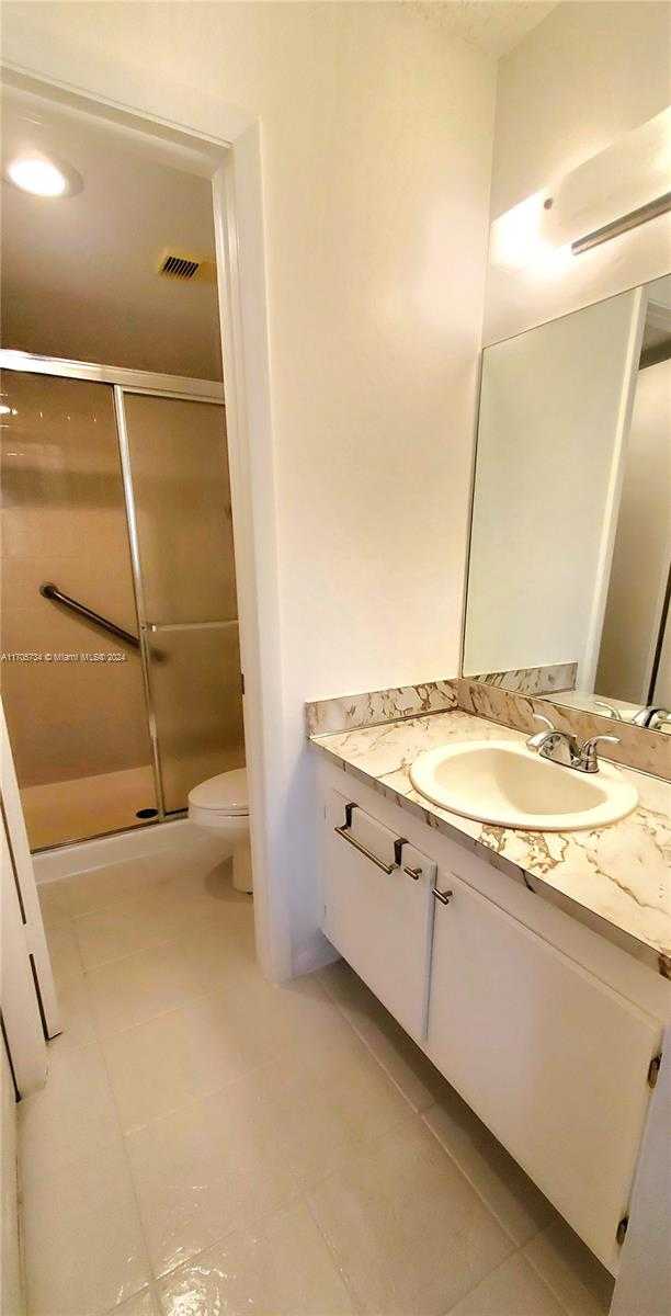 Small Image of 10304 SUNRISE LAKES BLVD #211, Sunrise Number 27