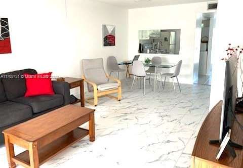 Small Image of 10304 SUNRISE LAKES BLVD #211, Sunrise Number 6