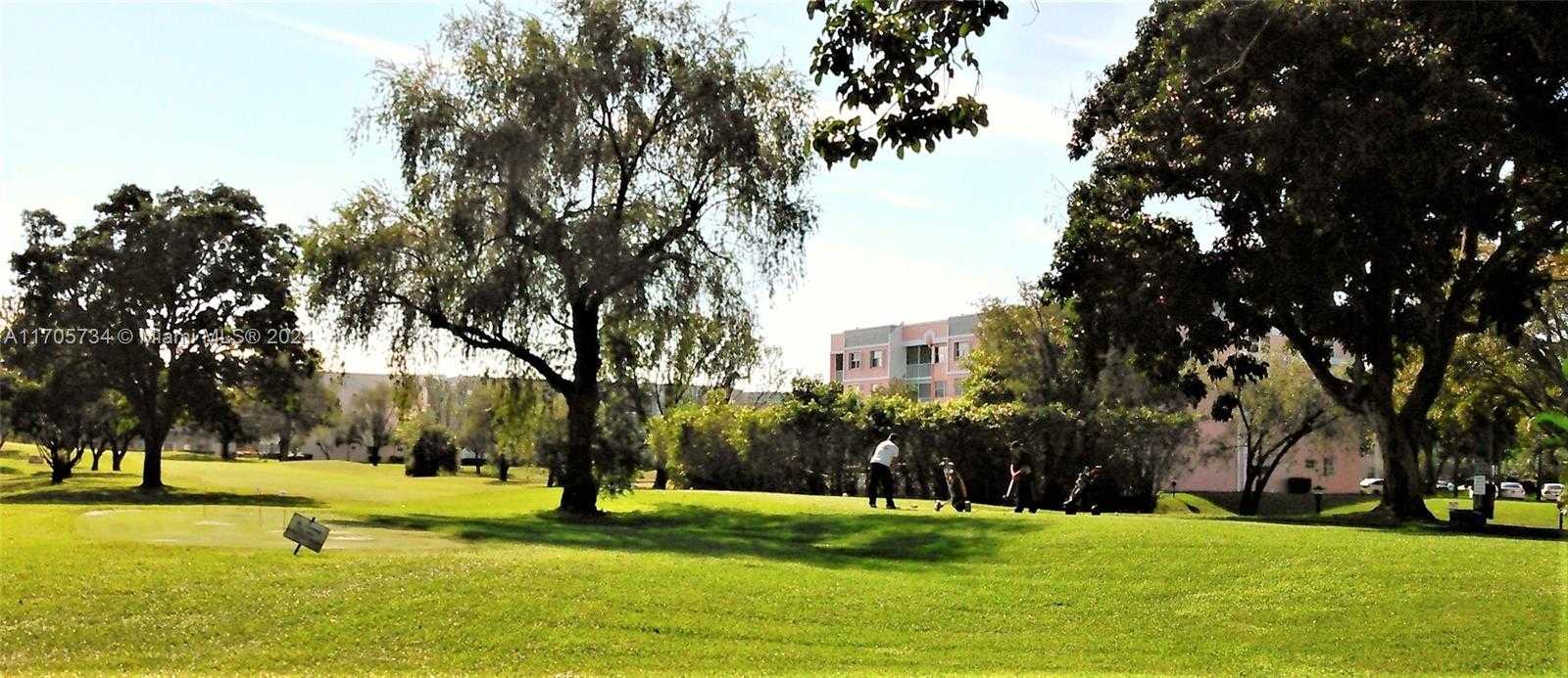 Small Image of 10304 SUNRISE LAKES BLVD #211, Sunrise Number 71