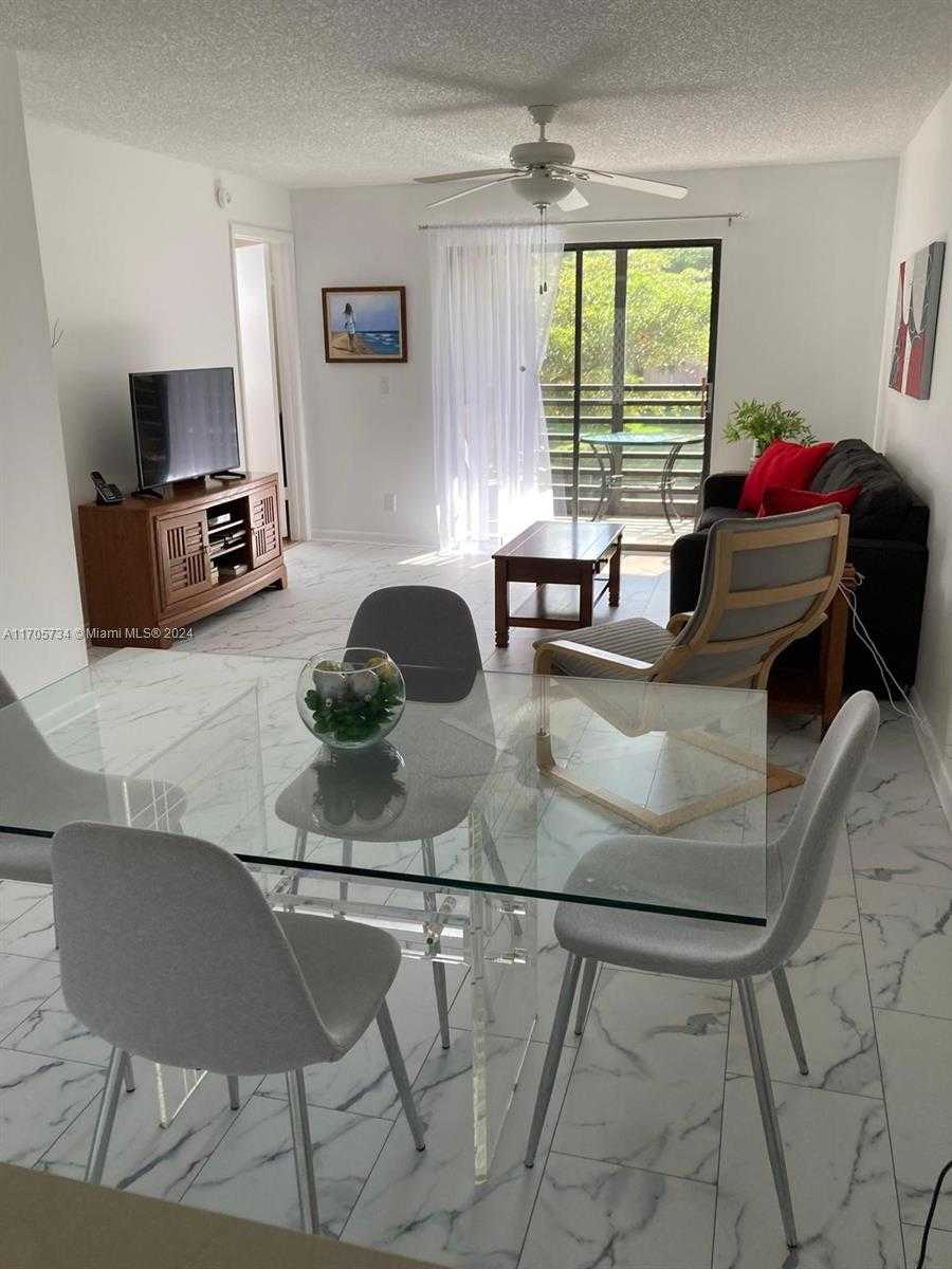 Small Image of 10304 SUNRISE LAKES BLVD #211, Sunrise Number 8