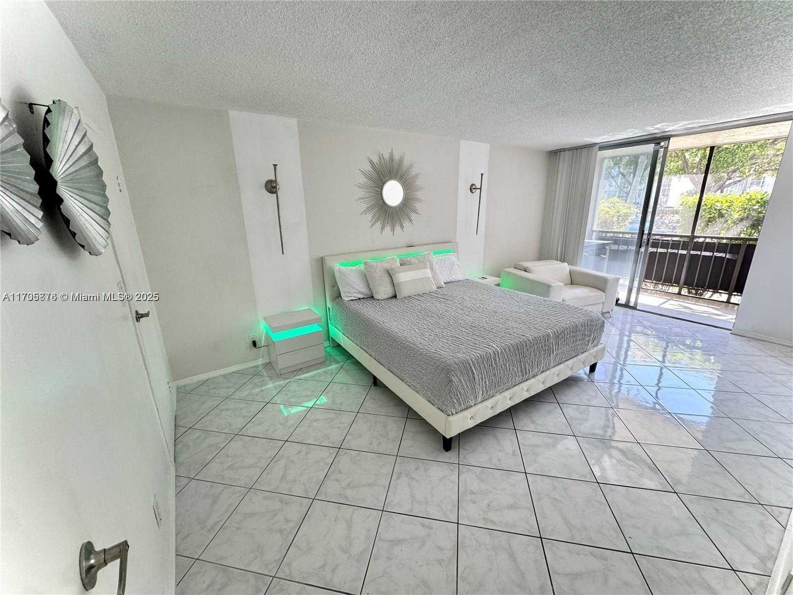 Small Image of 2101 ATLANTIC SHORES BLVD #108, Hallandale Beach Number 16