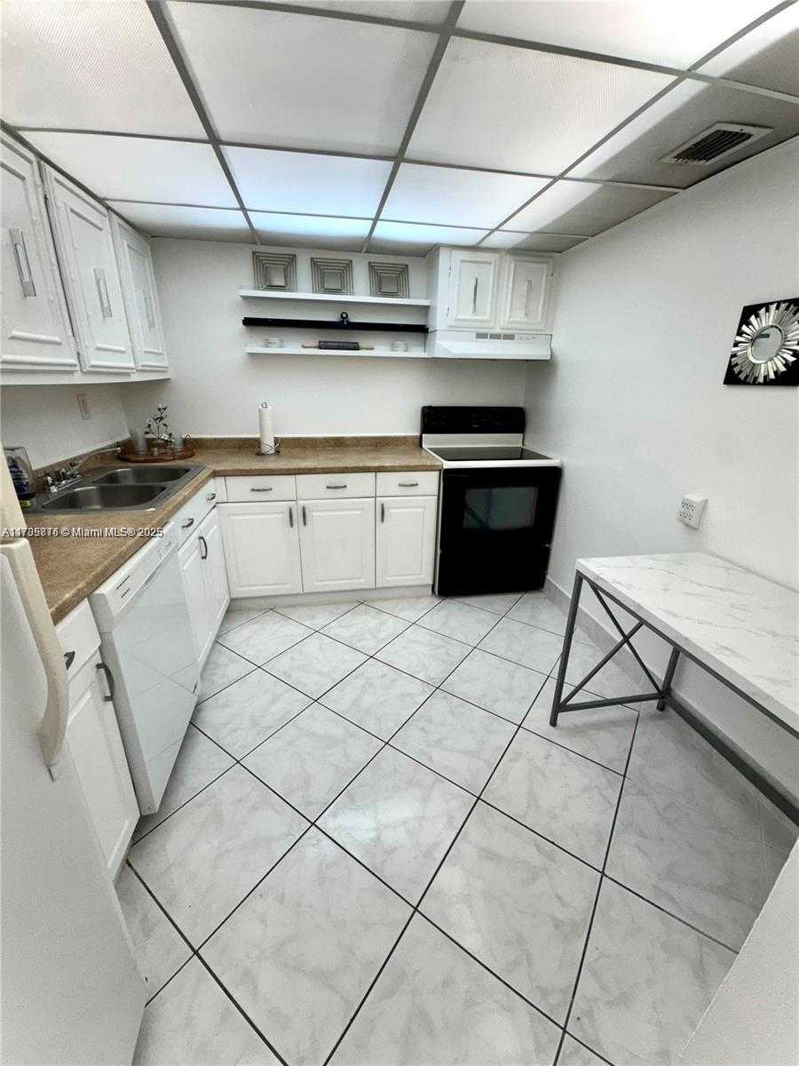 Small Image of 2101 ATLANTIC SHORES BLVD #108, Hallandale Beach Number 28