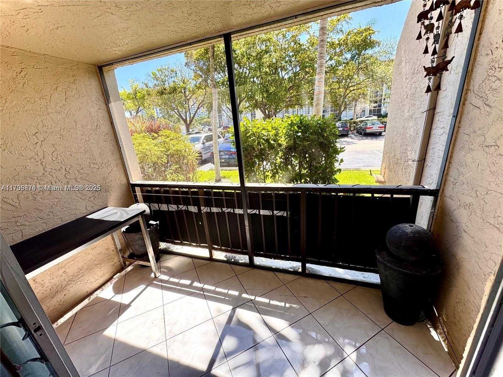 Small Image of 2101 ATLANTIC SHORES BLVD #108, Hallandale Beach Number 31