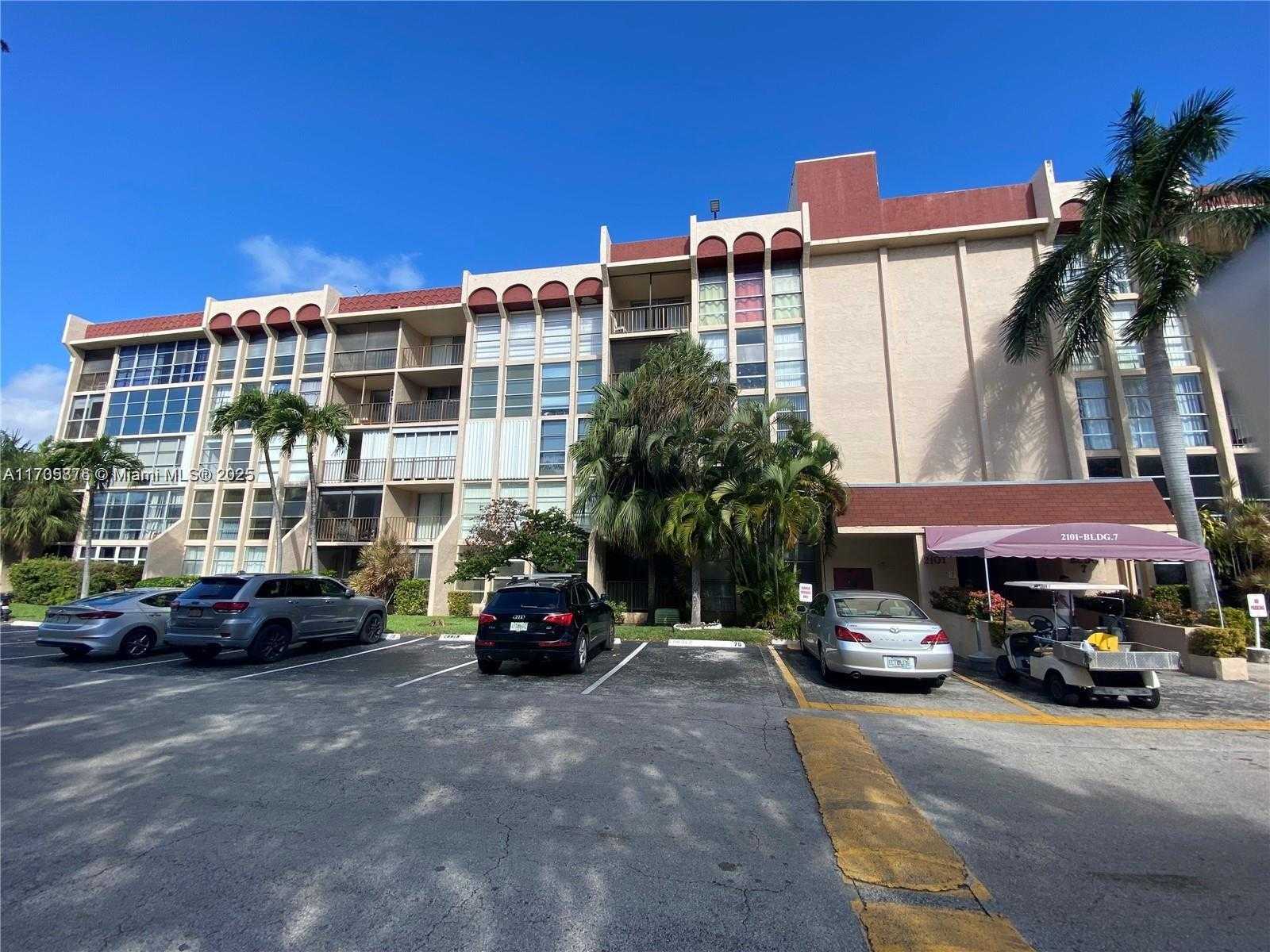 Small Image of 2101 ATLANTIC SHORES BLVD #108, Hallandale Beach Number 34
