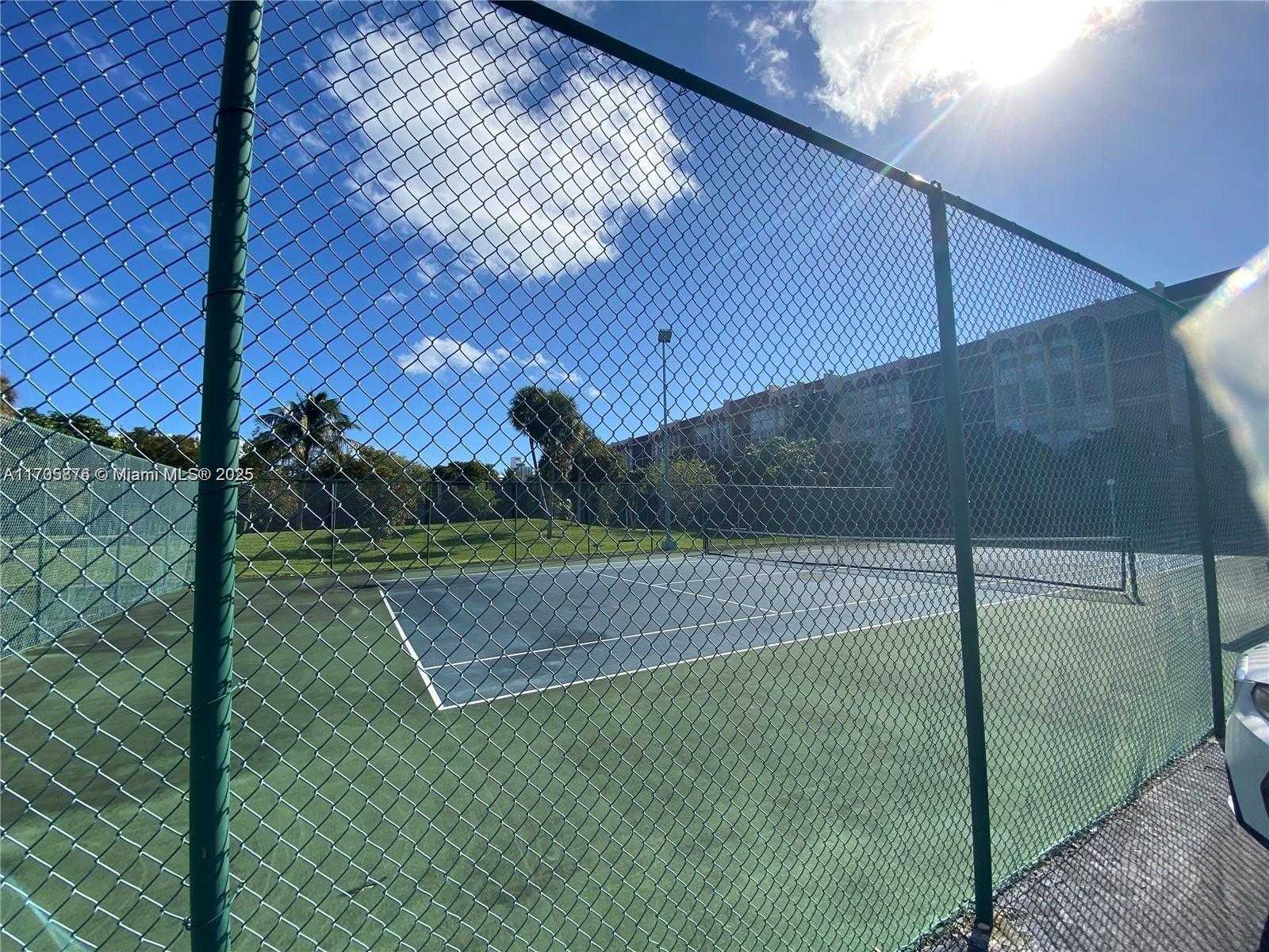 Small Image of 2101 ATLANTIC SHORES BLVD #108, Hallandale Beach Number 35